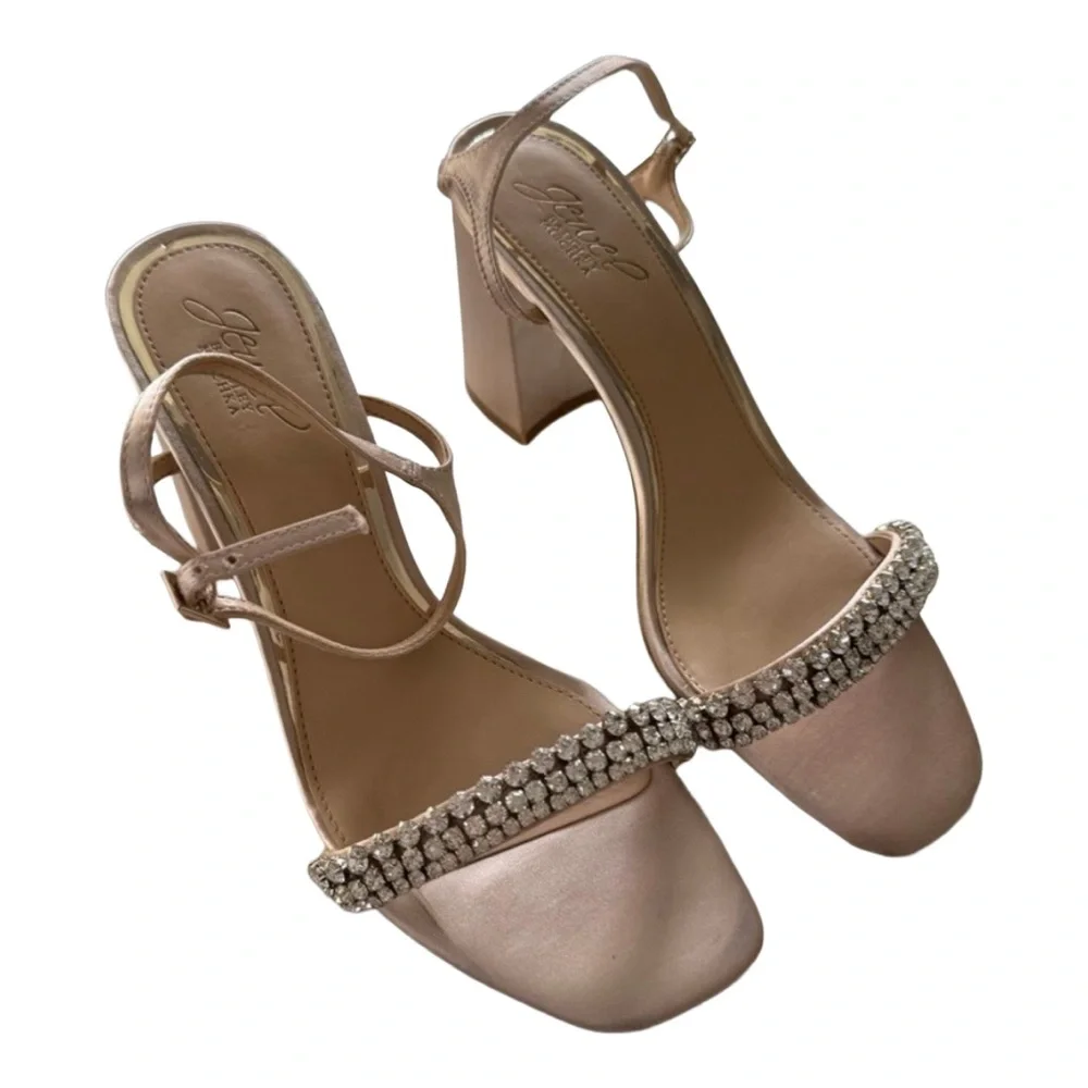 Jewel Badgley Mischka Lori Crystal Block Heel Sandals Champagne Satin Size 9 - Picture 2 of 14